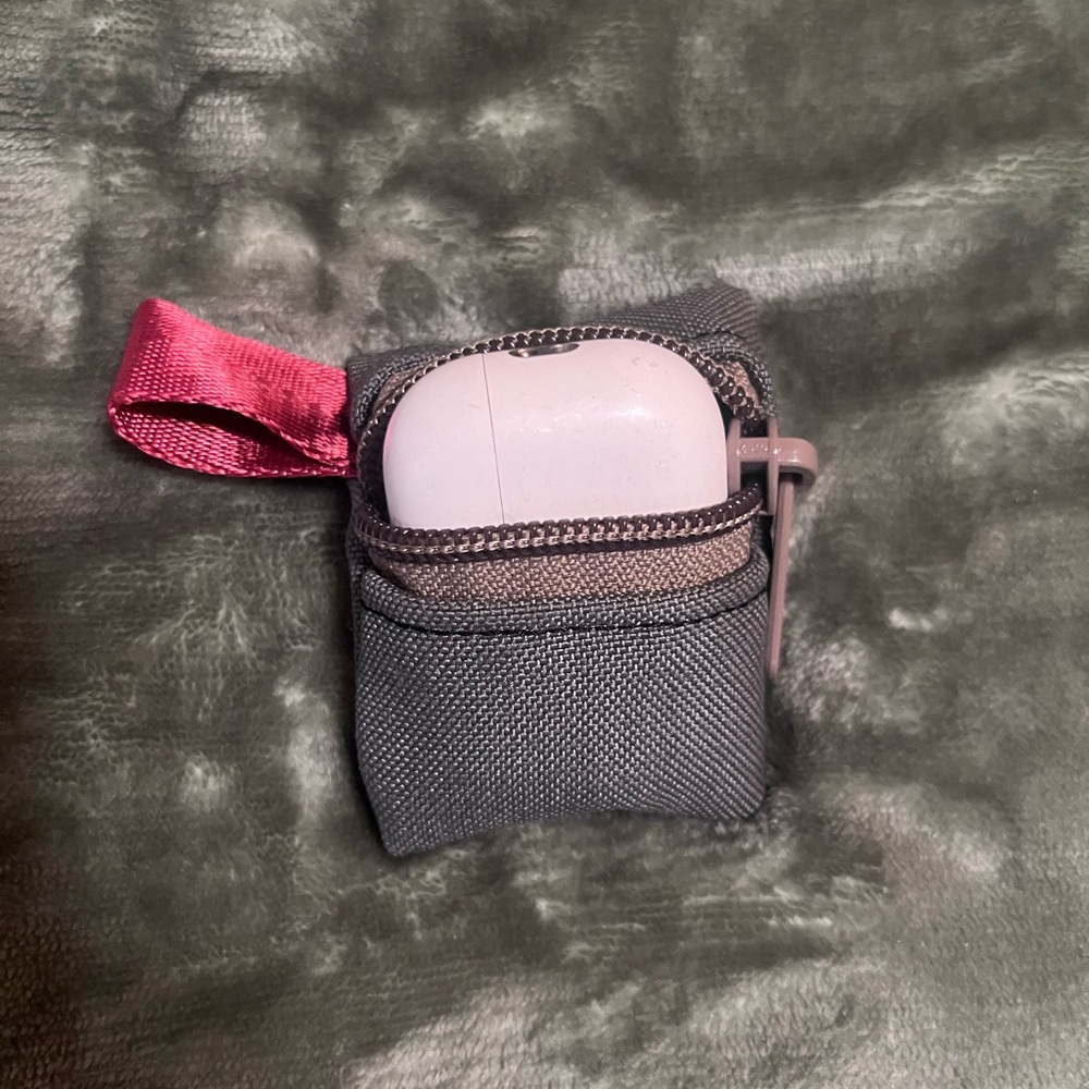 Handmade Apple earbud case